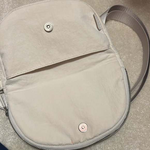 Lululemon All Night Festival Bag 2L - Picture 5 of 9